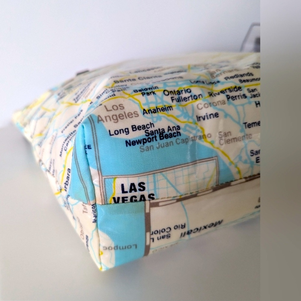 Kate Spade Jeralyn Off the Map Tote - Picture 4 of 9
